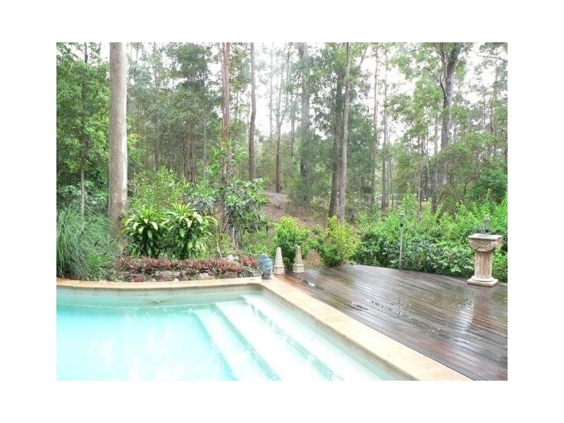 25 Bromfield Drive, Bonogin QLD 4213