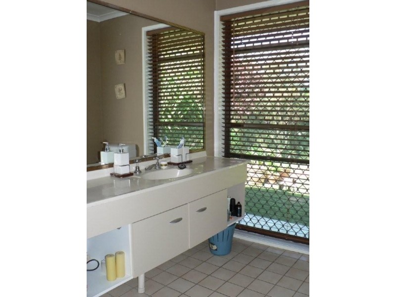 5 Vince Hinde Drive, Worongary QLD 4213