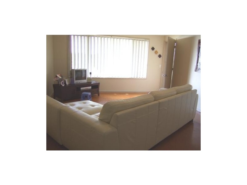 2/77 Railway Street, Mudgeeraba QLD 4213