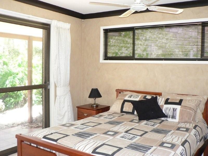 10 Tallai Road, Tallai QLD 4213
