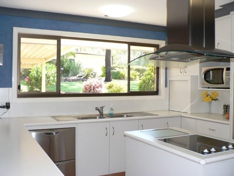10 Tallai Road, Tallai QLD 4213