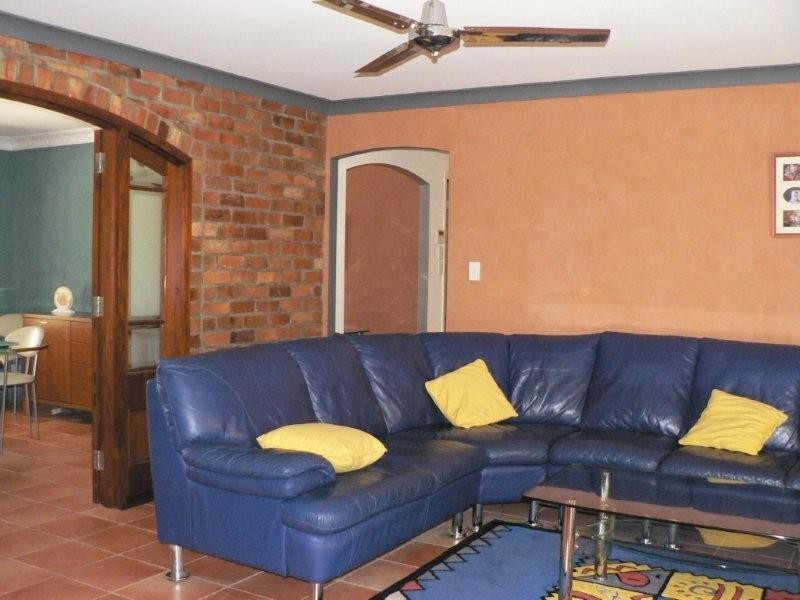 10 Tallai Road, Tallai QLD 4213