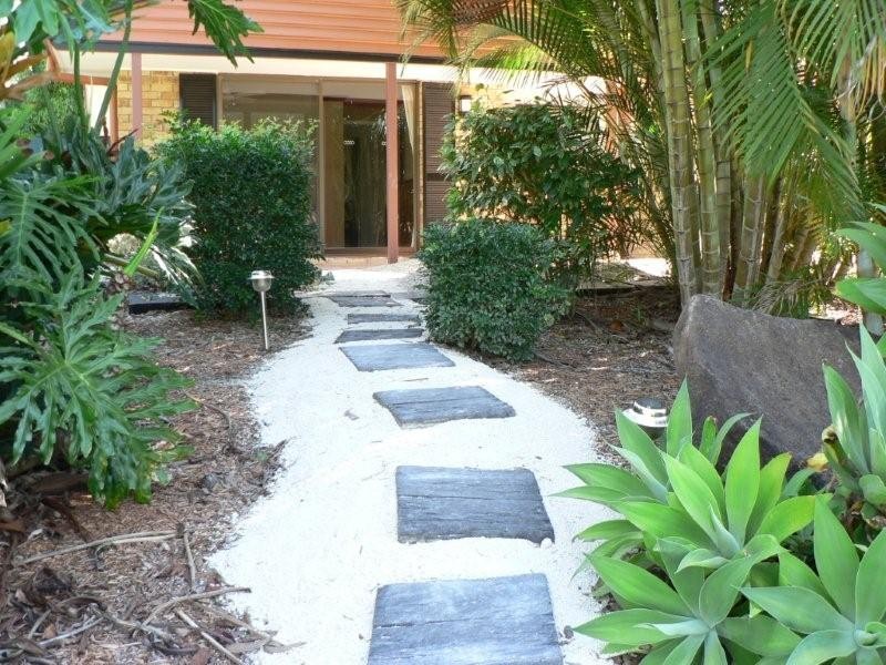 10 Tallai Road, Tallai QLD 4213