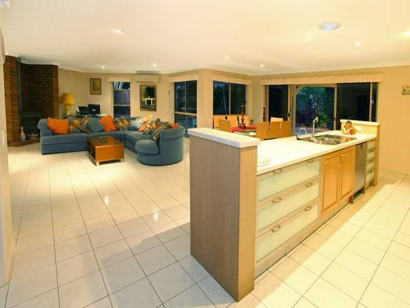 15 Valhalla Court, Tallai QLD 4213