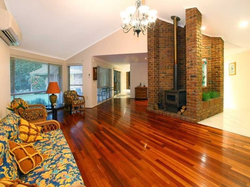 15 Valhalla Court, Tallai QLD 4213