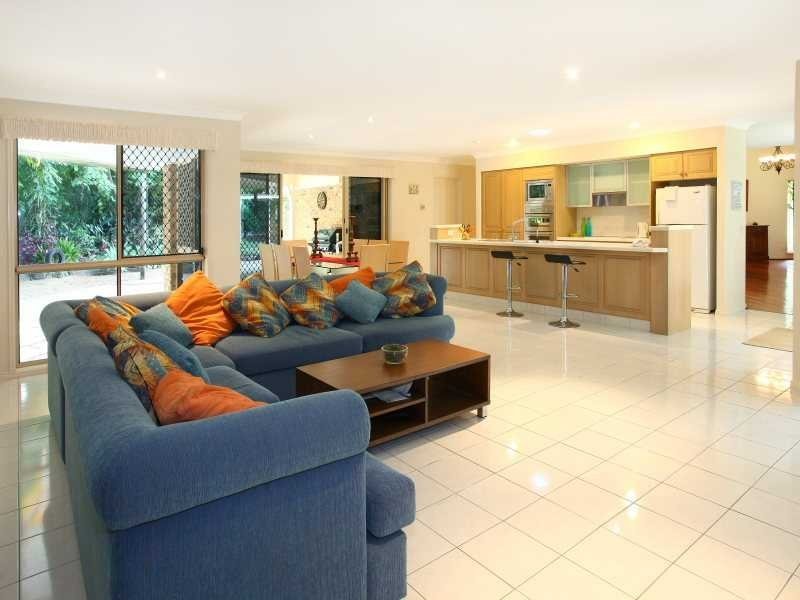 15 Valhalla Court, Tallai QLD 4213