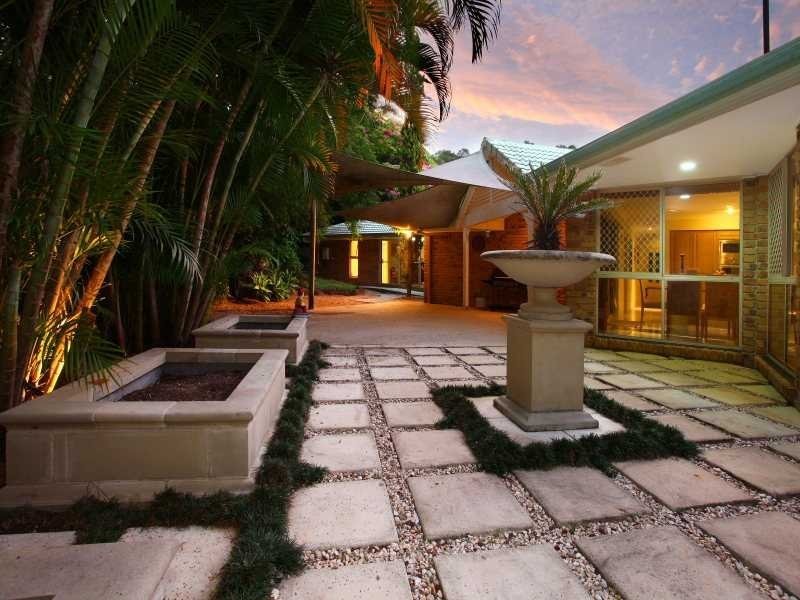 15 Valhalla Court, Tallai QLD 4213