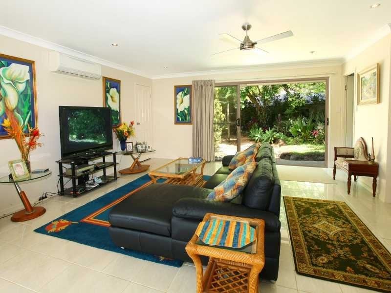 15 Valhalla Court, Tallai QLD 4213