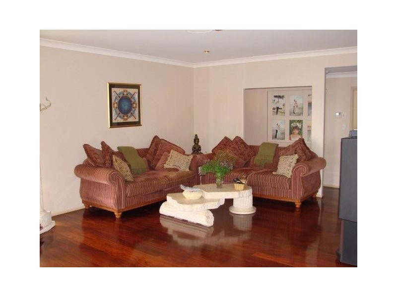 10 Roxby Court, Bonogin QLD 4213