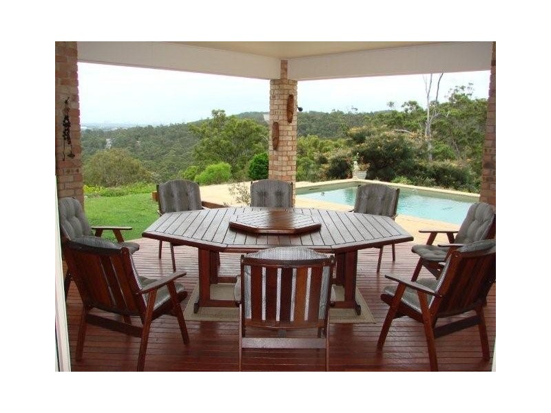 10 Roxby Court, Bonogin QLD 4213