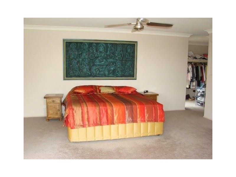 10 Roxby Court, Bonogin QLD 4213