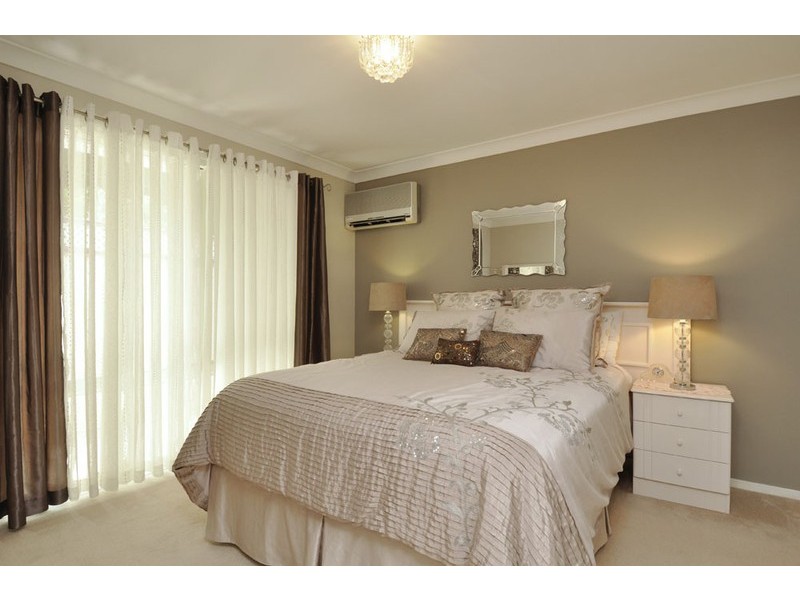 16 Bendigo Crescent, Tallai QLD 4213