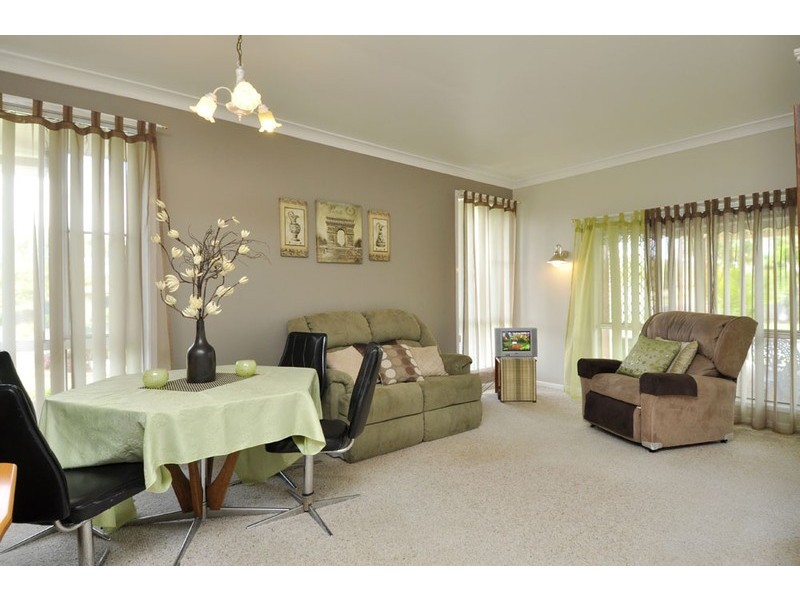 16 Bendigo Crescent, Tallai QLD 4213