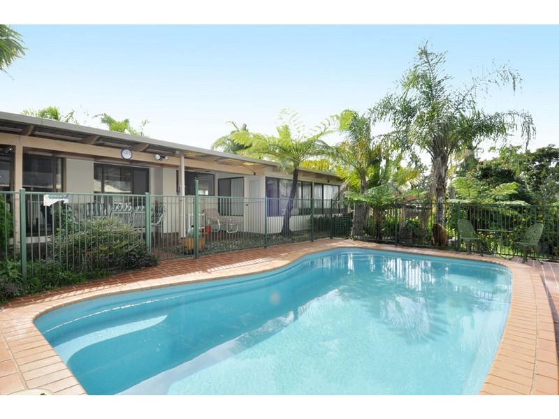 8 Branch Crescent, Reedy Creek QLD 4227