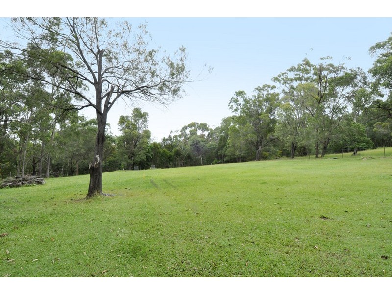 8 Branch Crescent, Reedy Creek QLD 4227