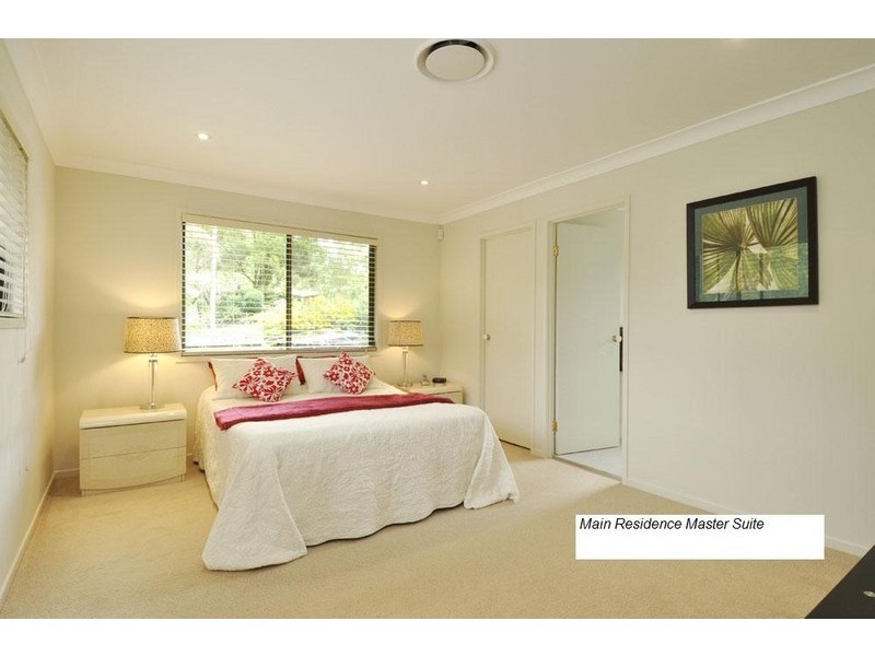 8 Branch Crescent, Reedy Creek QLD 4227