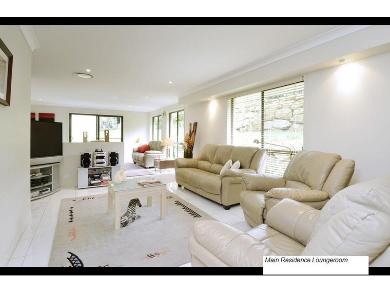 8 Branch Crescent, Reedy Creek QLD 4227