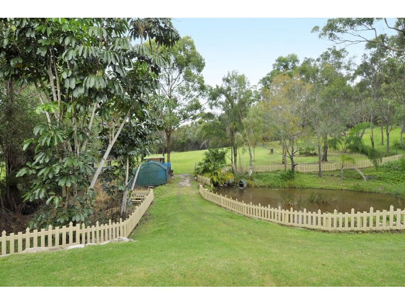 8 Branch Crescent, Reedy Creek QLD 4227