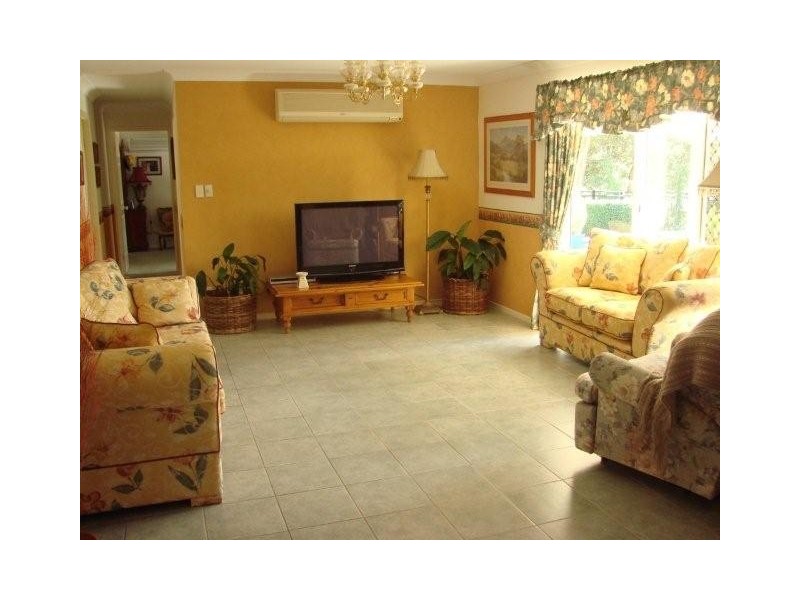 54 Gardenia Drive, Bonogin QLD 4213