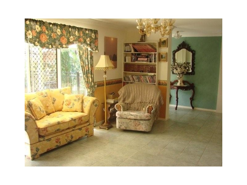 54 Gardenia Drive, Bonogin QLD 4213