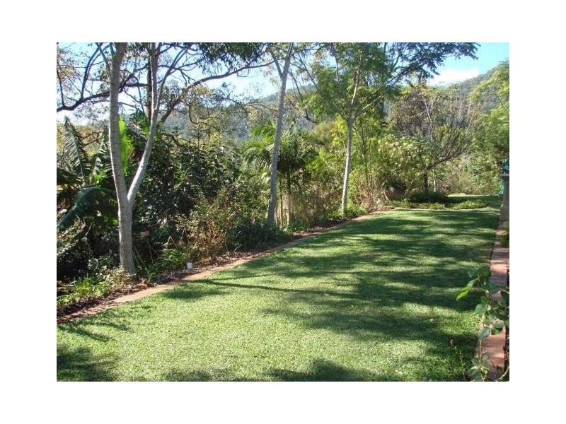 54 Gardenia Drive, Bonogin QLD 4213