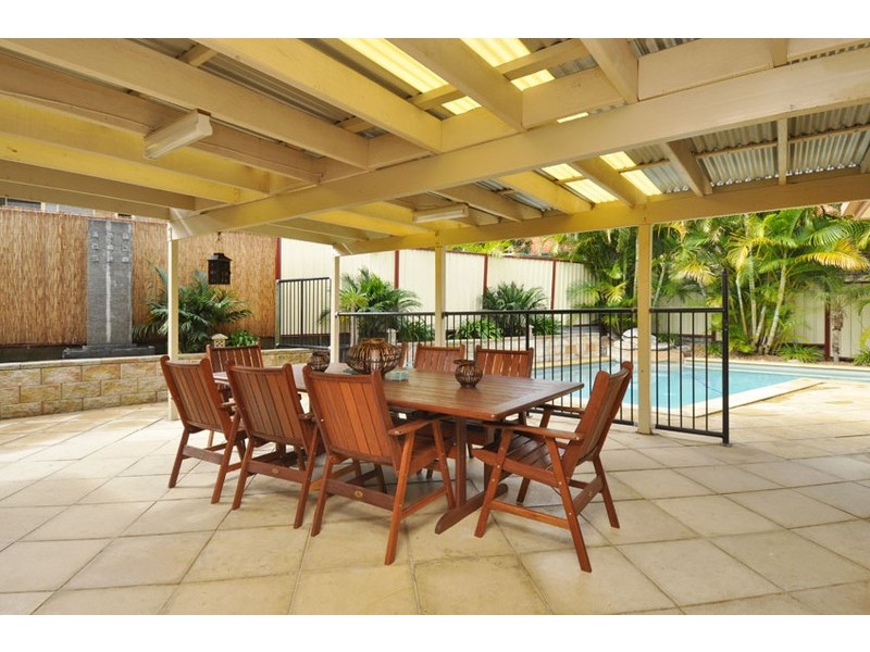 33 Petherbridge Avenue, Merrimac QLD 4226
