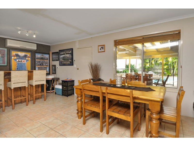 33 Petherbridge Avenue, Merrimac QLD 4226