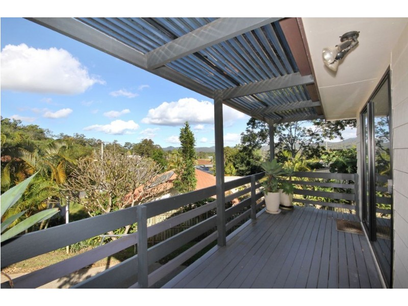 8 Satellite Court, Mudgeeraba QLD 4213