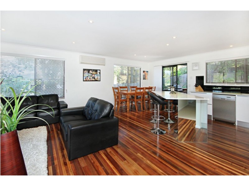 8 Satellite Court, Mudgeeraba QLD 4213