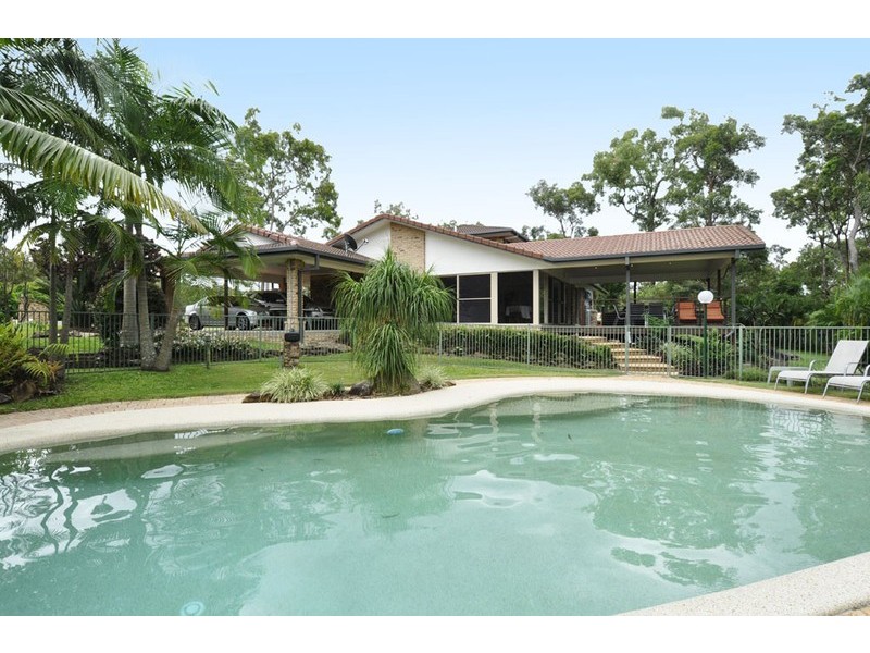 34 Walker Drive, Worongary QLD 4213