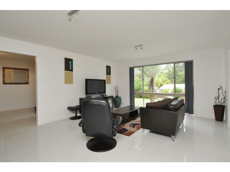 34 Walker Drive, Worongary QLD 4213