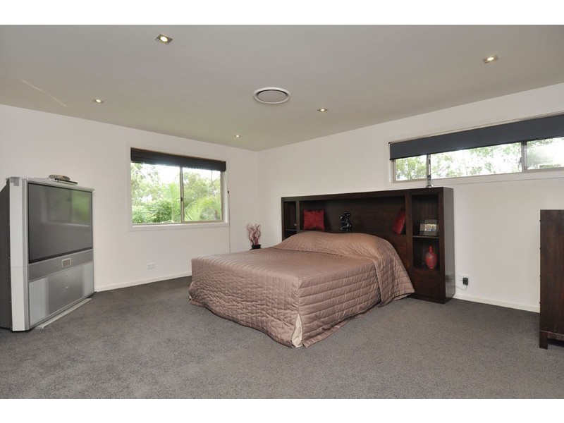 34 Walker Drive, Worongary QLD 4213