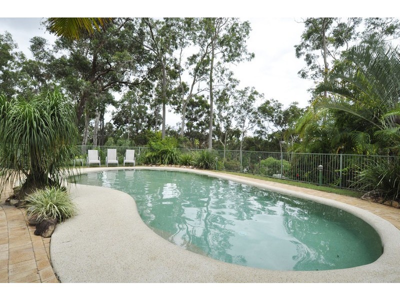 34 Walker Drive, Worongary QLD 4213