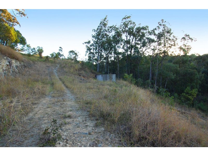 352 Chesterfield Drive, Bonogin QLD 4213