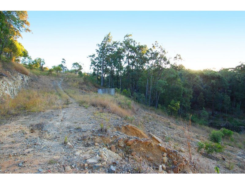 352 Chesterfield Drive, Bonogin QLD 4213