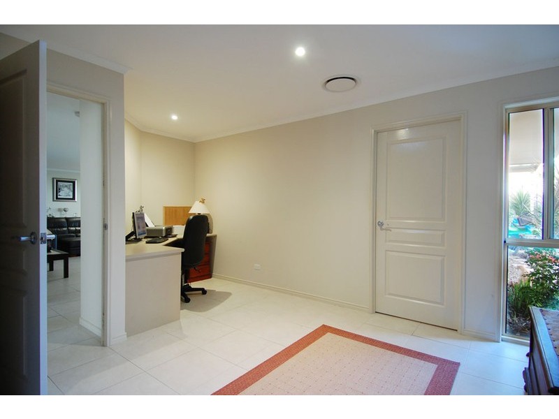 74 Clover Hill Drive, Mudgeeraba QLD 4213
