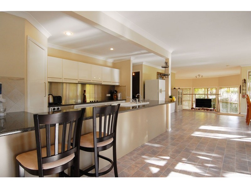 14 Quince Place, Bonogin QLD 4213