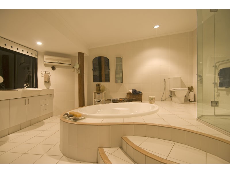 7 Earle Court, Tallai QLD 4213