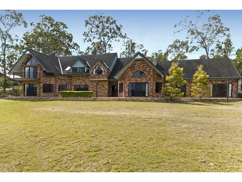 104 Red Oak Drive, Tallai QLD 4213