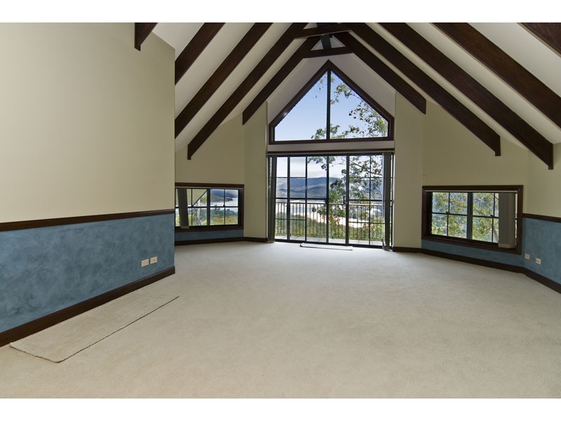 104 Red Oak Drive, Tallai QLD 4213