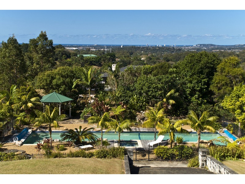 11-13 Tolhurst Court, Tallai QLD 4213