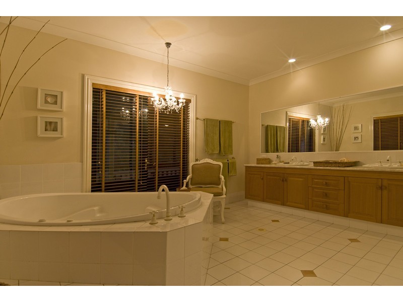 11-13 Tolhurst Court, Tallai QLD 4213