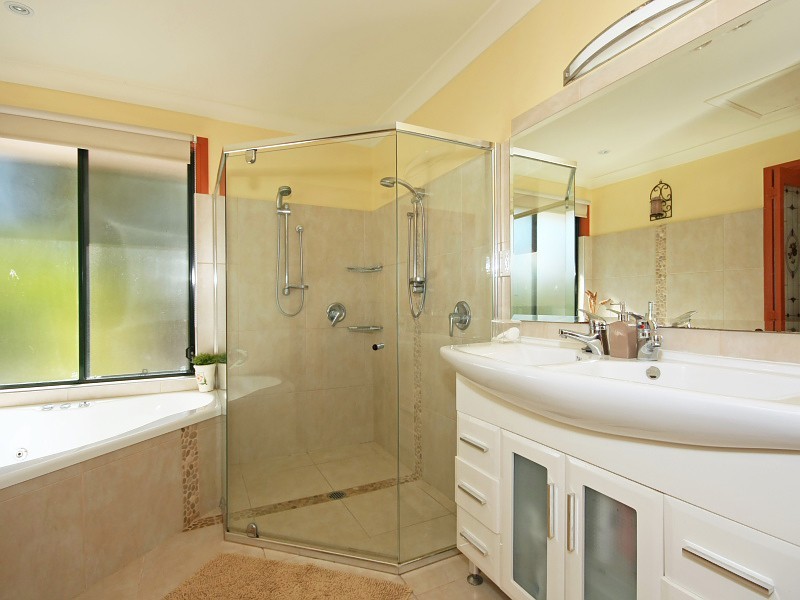 59 Rainbow Drive, Mudgeeraba QLD 4213