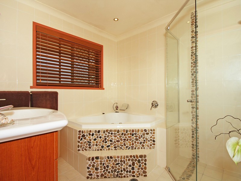 59 Rainbow Drive, Mudgeeraba QLD 4213