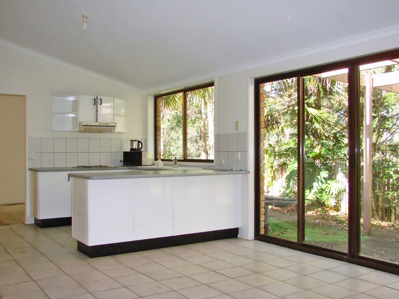 6 Talgarno Place, Tallai QLD 4213