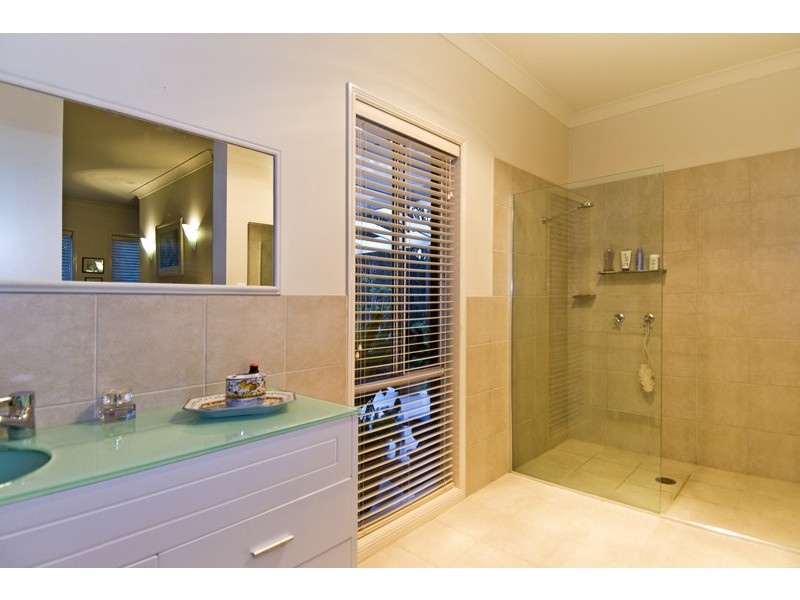 9 Riverlilly Street, Reedy Creek QLD 4227