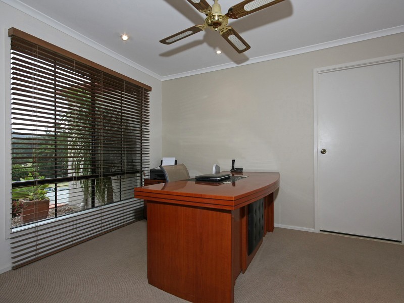 9 Gleneagle Court, Bonogin QLD 4213