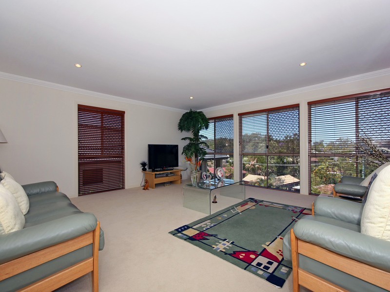 9 Mission Drive, Mudgeeraba QLD 4213