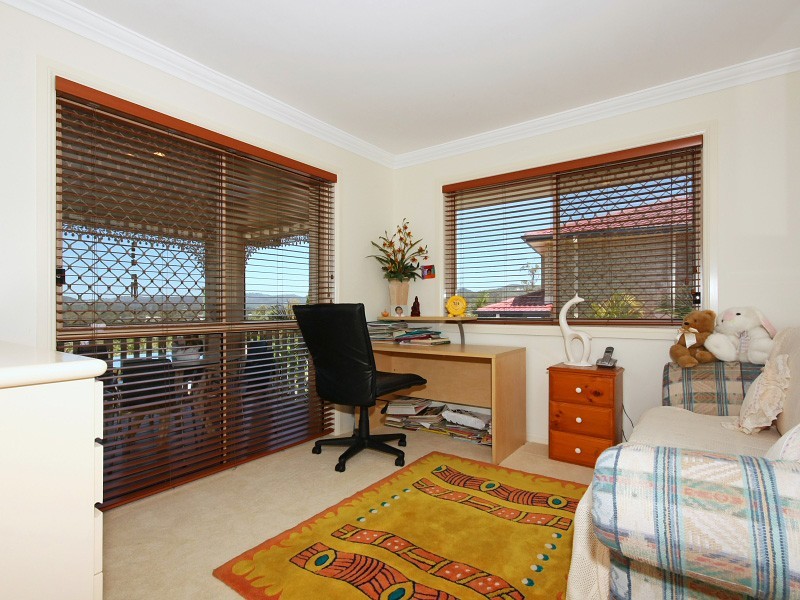 9 Mission Drive, Mudgeeraba QLD 4213