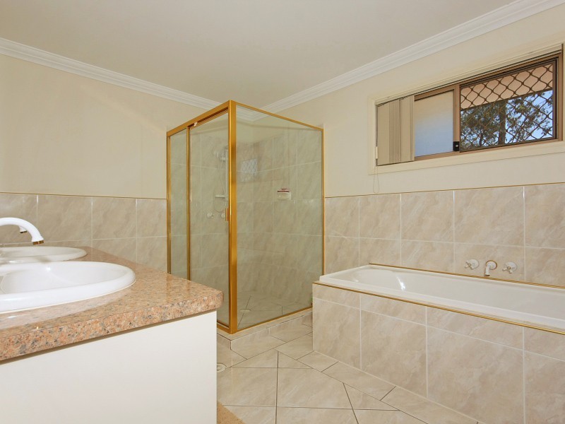 9 Mission Drive, Mudgeeraba QLD 4213